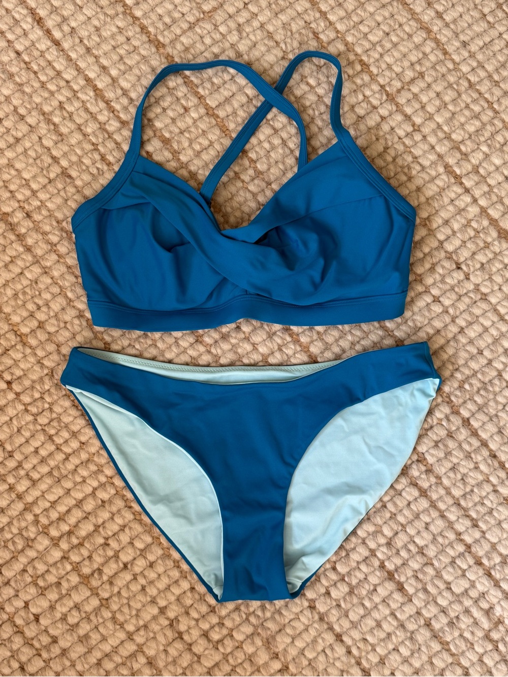 Athleta Twist-Front Bikini Top (34D/DD) & Reversible Bottoms (M)